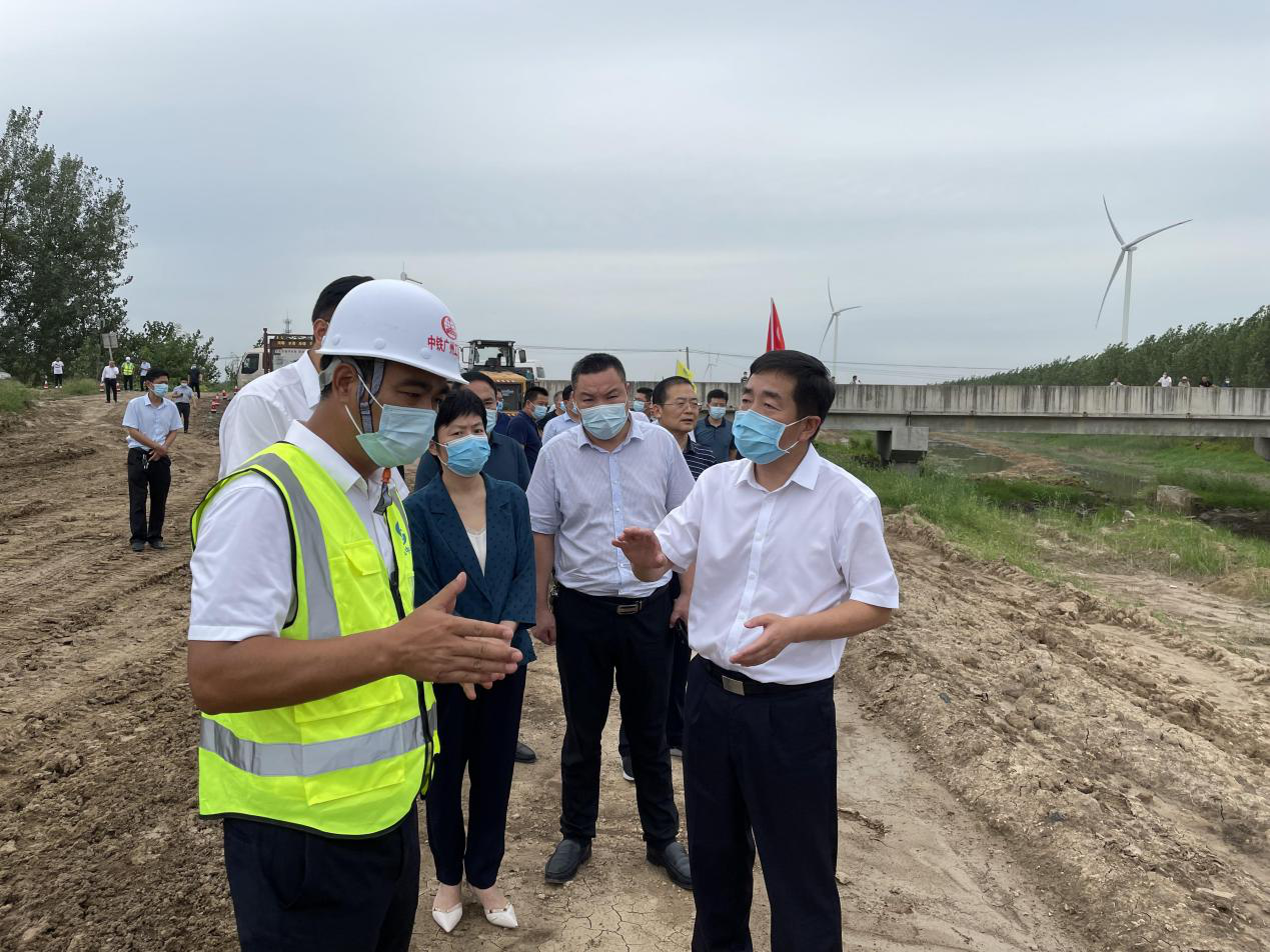 周口市副市长张元明一行到中铁广州局濮新高速公路v标项目调研