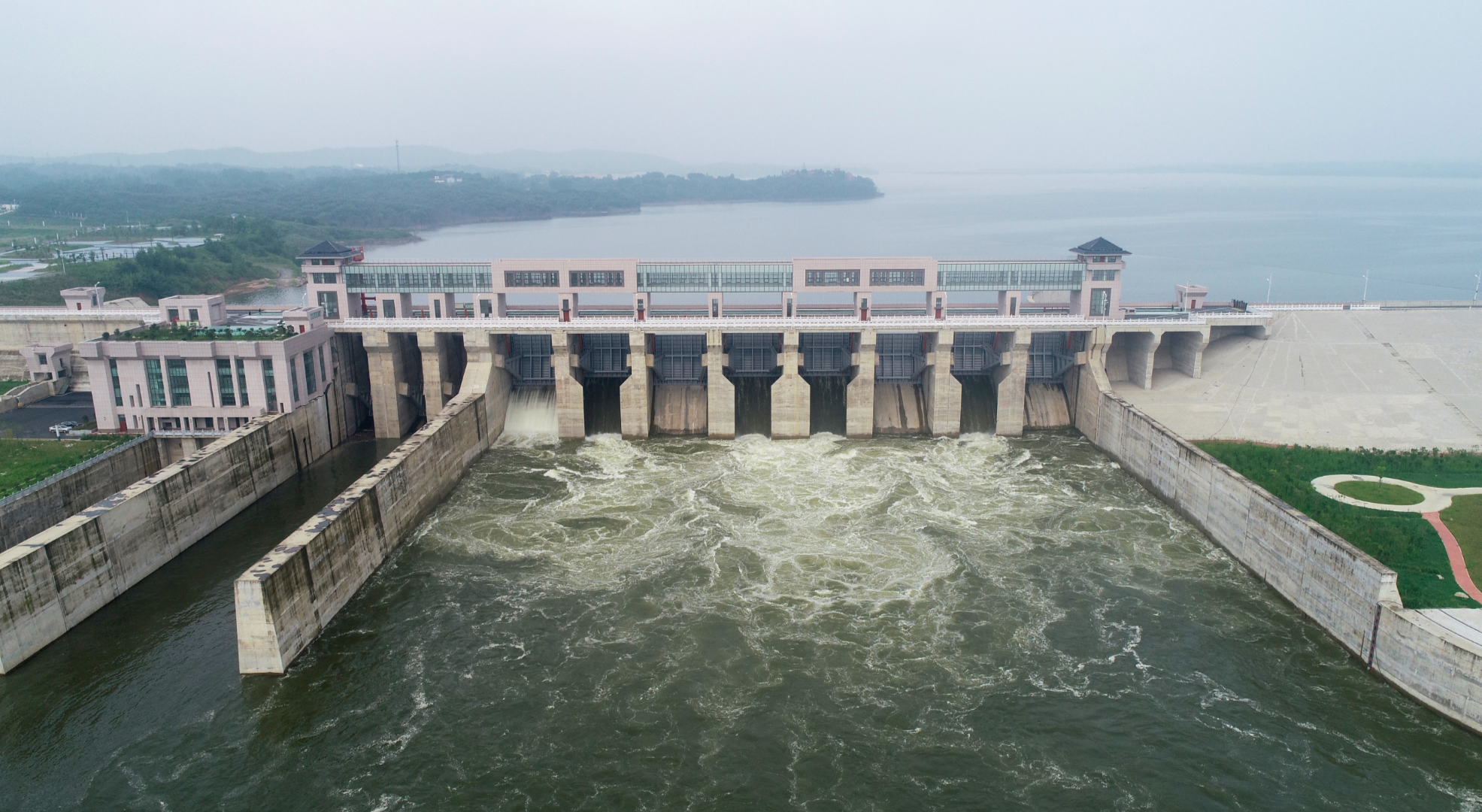 河南启动水旱灾害防御IV级应急响应 13座水库陆续预泄流量