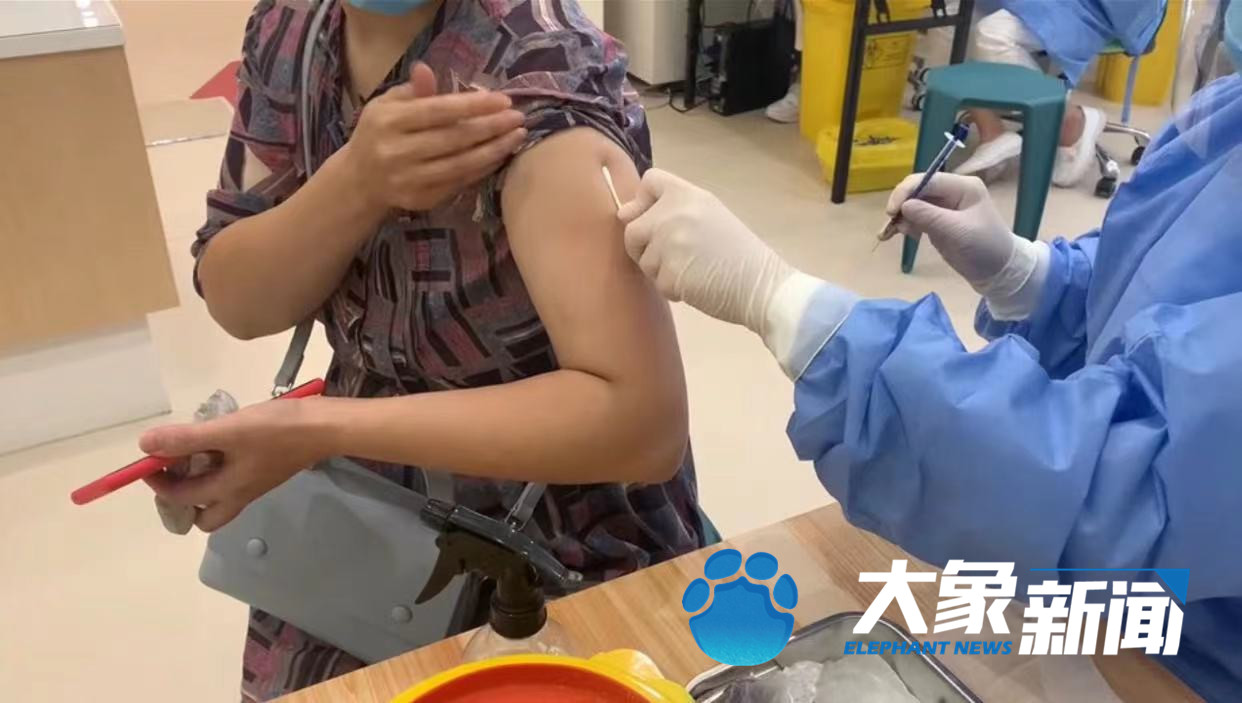 郑州暂停全市新冠病毒疫苗接种？记者为您实探