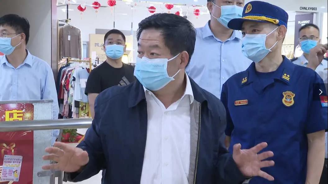 余纪云一行来范县调研消防安全工作,县长王小鹏,县委副书记王俊超陪同