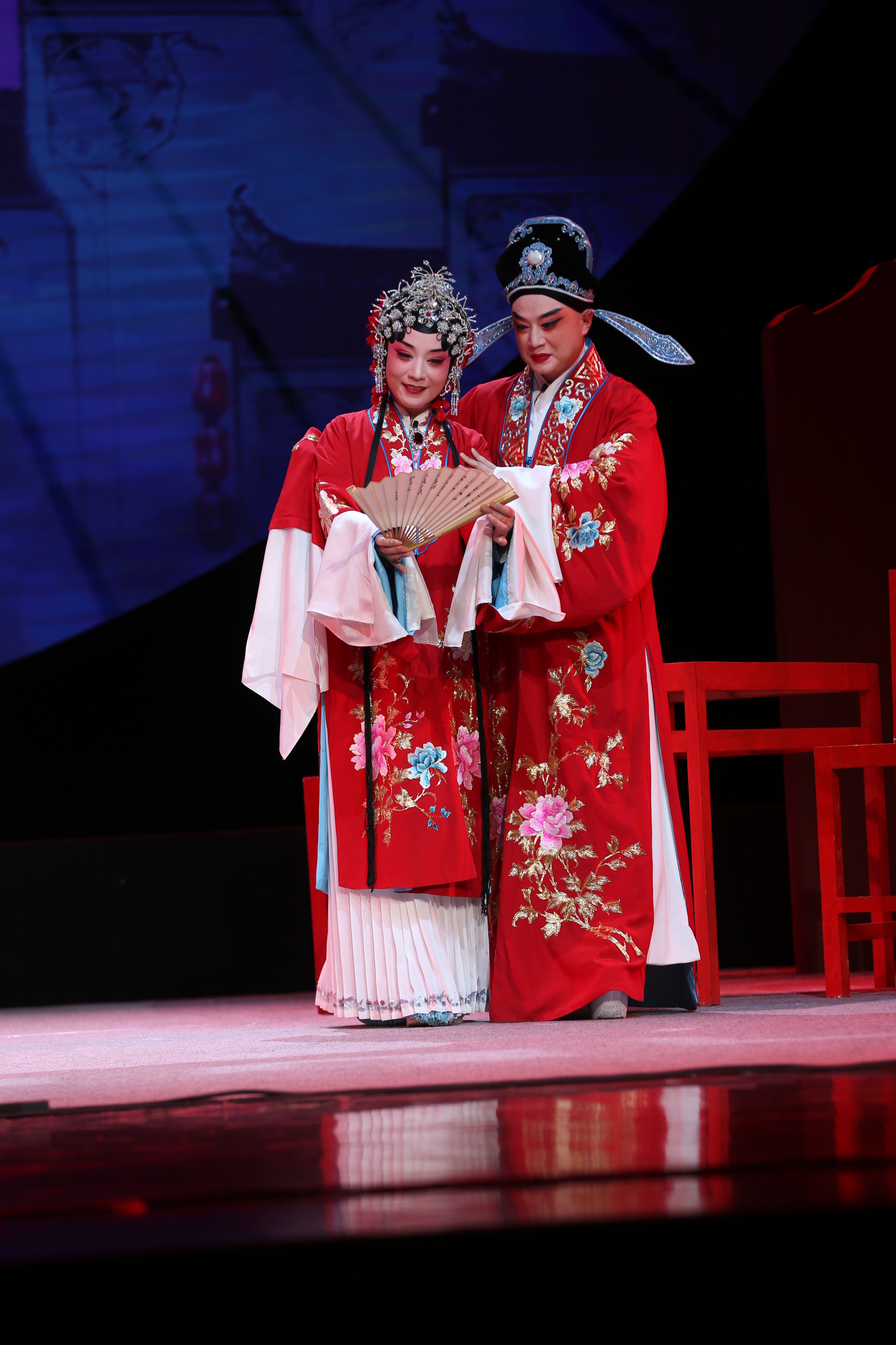 曲剧李香君在郑精彩上演