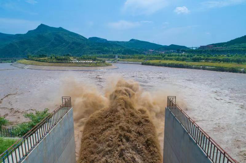 河南再迎强降雨 11条河流出现洪水涨水
