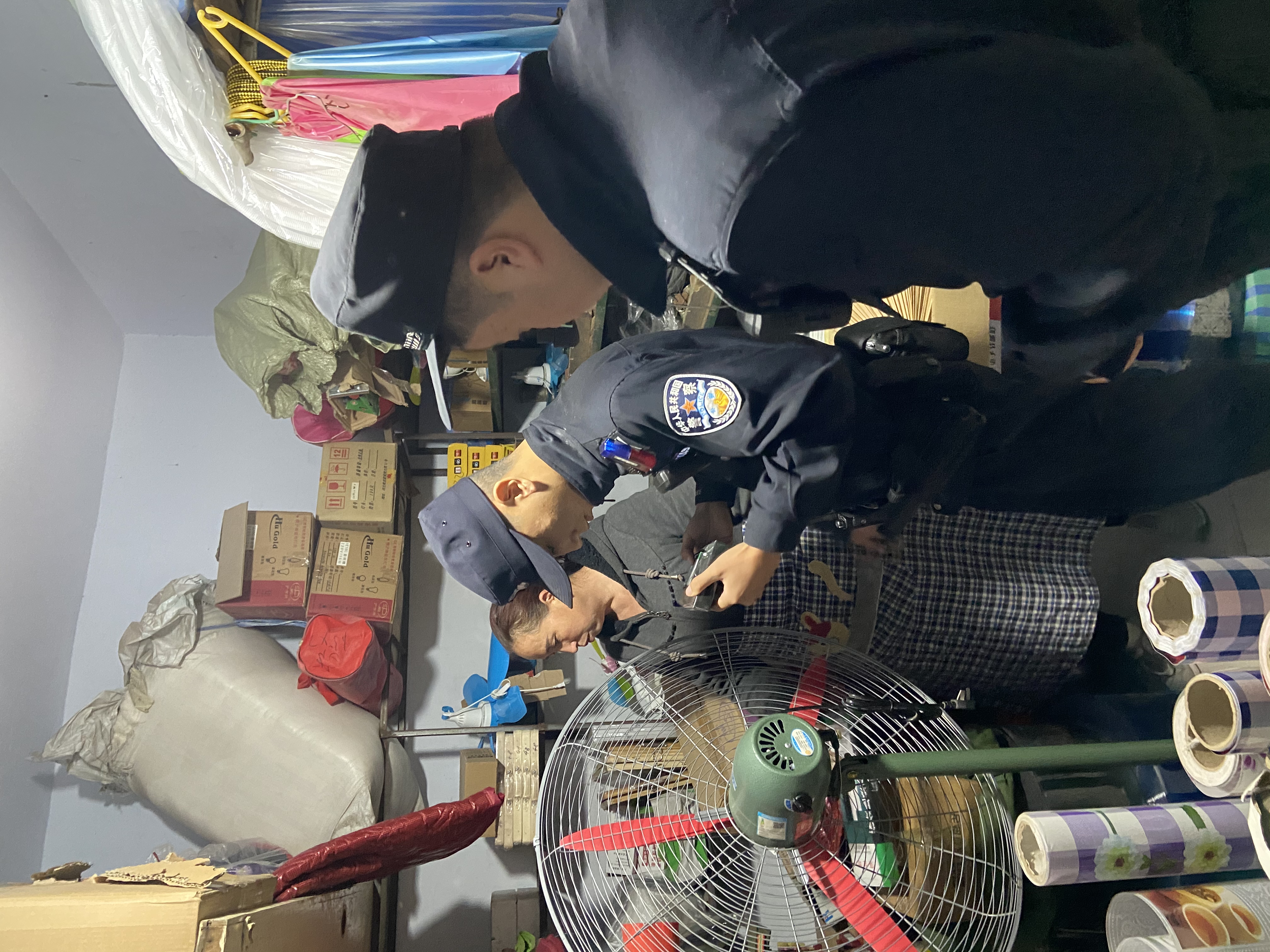 鹤壁市山城区公安分局开展管制刀具清查收缴工作