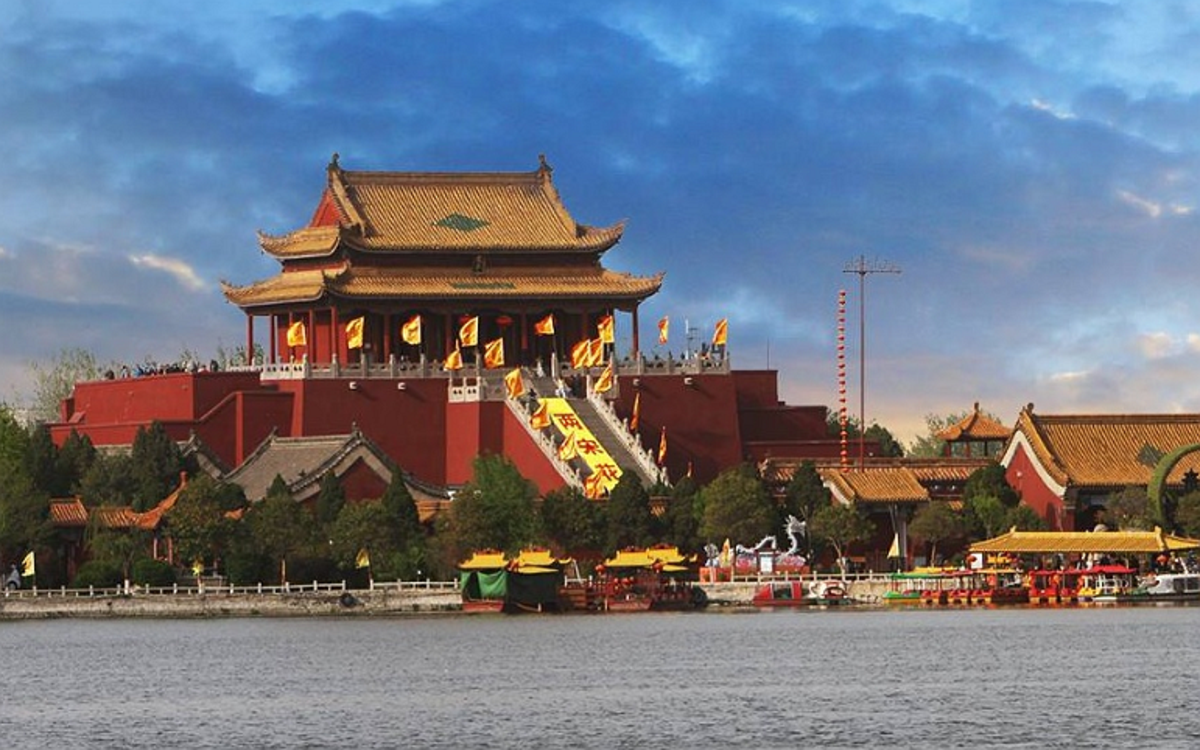 “开封菊花文化节”邀请你：来“汴京”一趟 品宋朝烟火日常