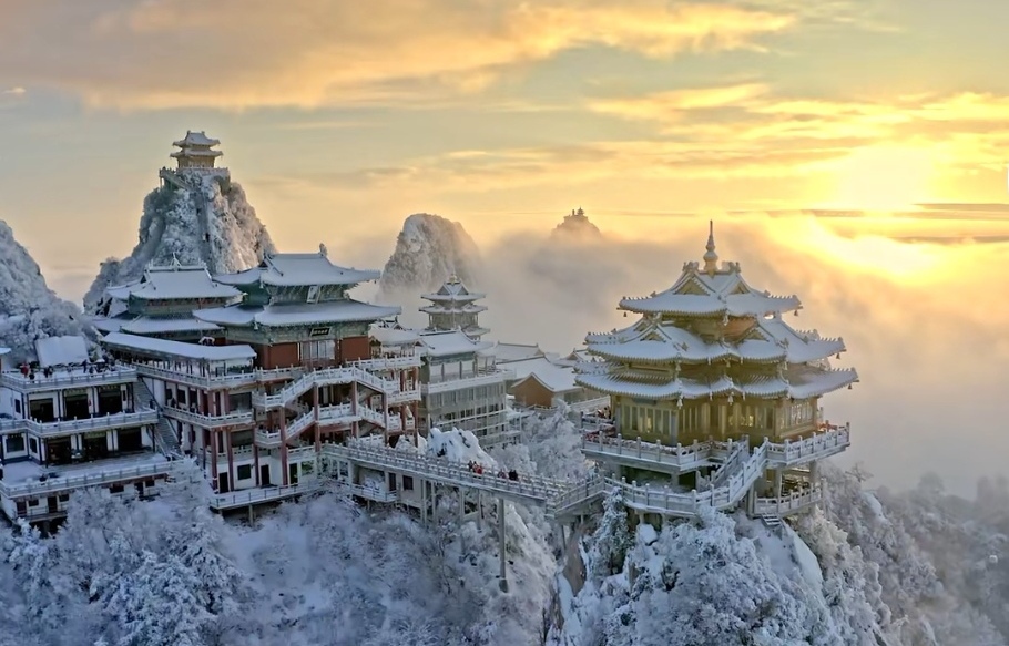 大参考记者狮子带你看雪后老君山有多美?-大象网