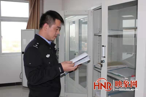 泌阳县公安局网监大队民警郭红杰:打击电信诈骗犯罪的