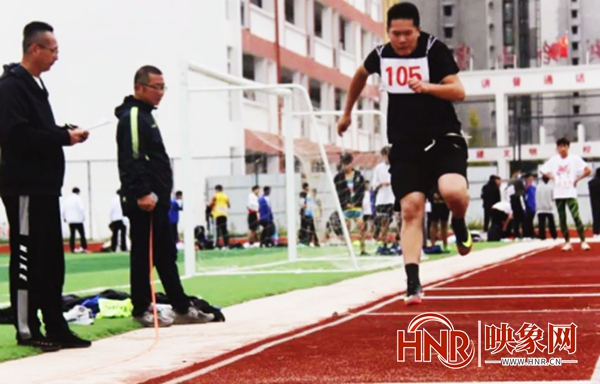 商丘市青少年田径比赛在商丘市回中教育集团示范区二中举行