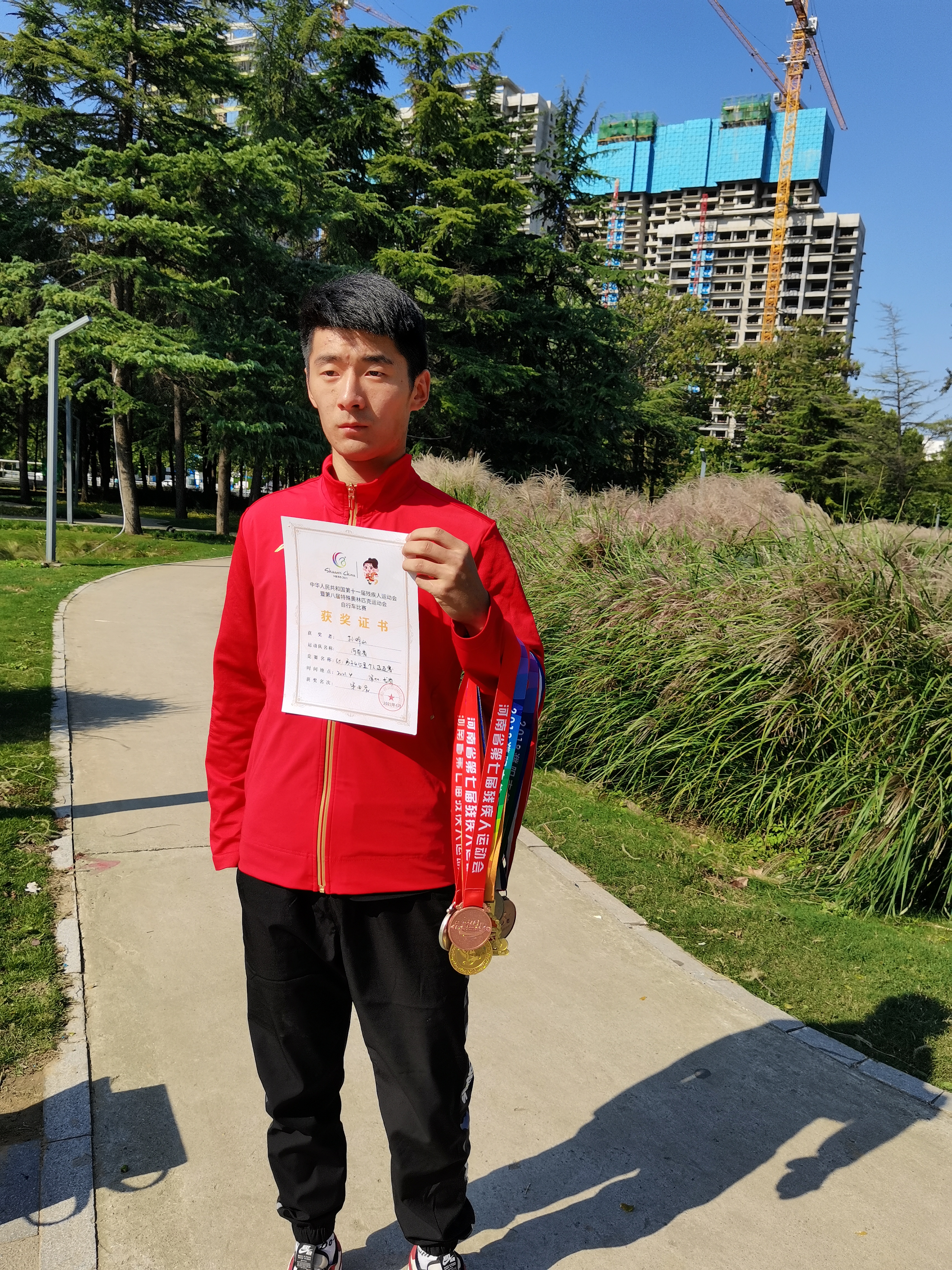 残运会赛手孙明山每天在自行车上飞驰让我更自信