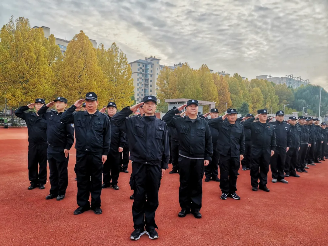 强体能励斗志登封市公安局冬季全警大练兵火热进行中