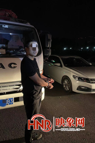 郑州一男子为盗窃副驾储物箱 俩月内砸毁百余辆车