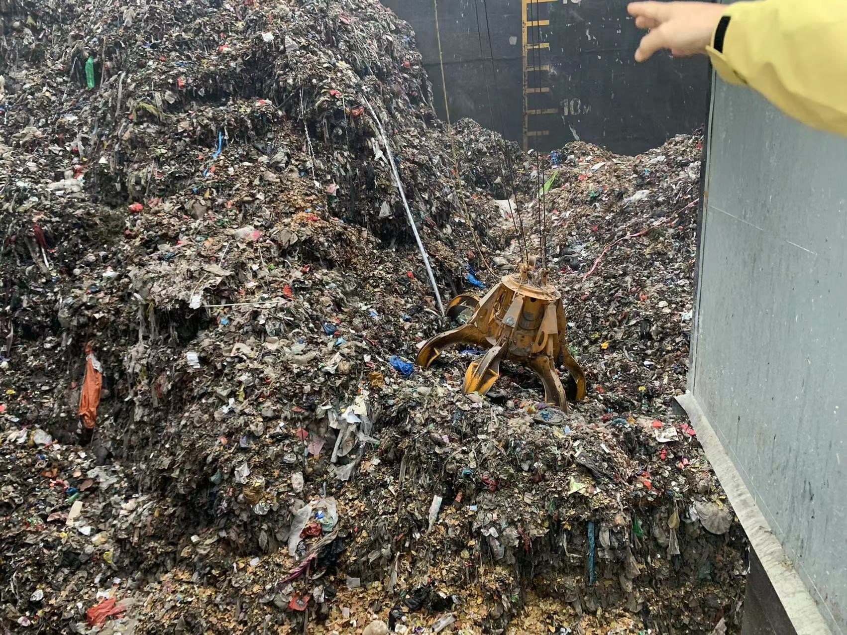 漯河生活垃圾变废为宝千吨级焚烧发电平稳运行