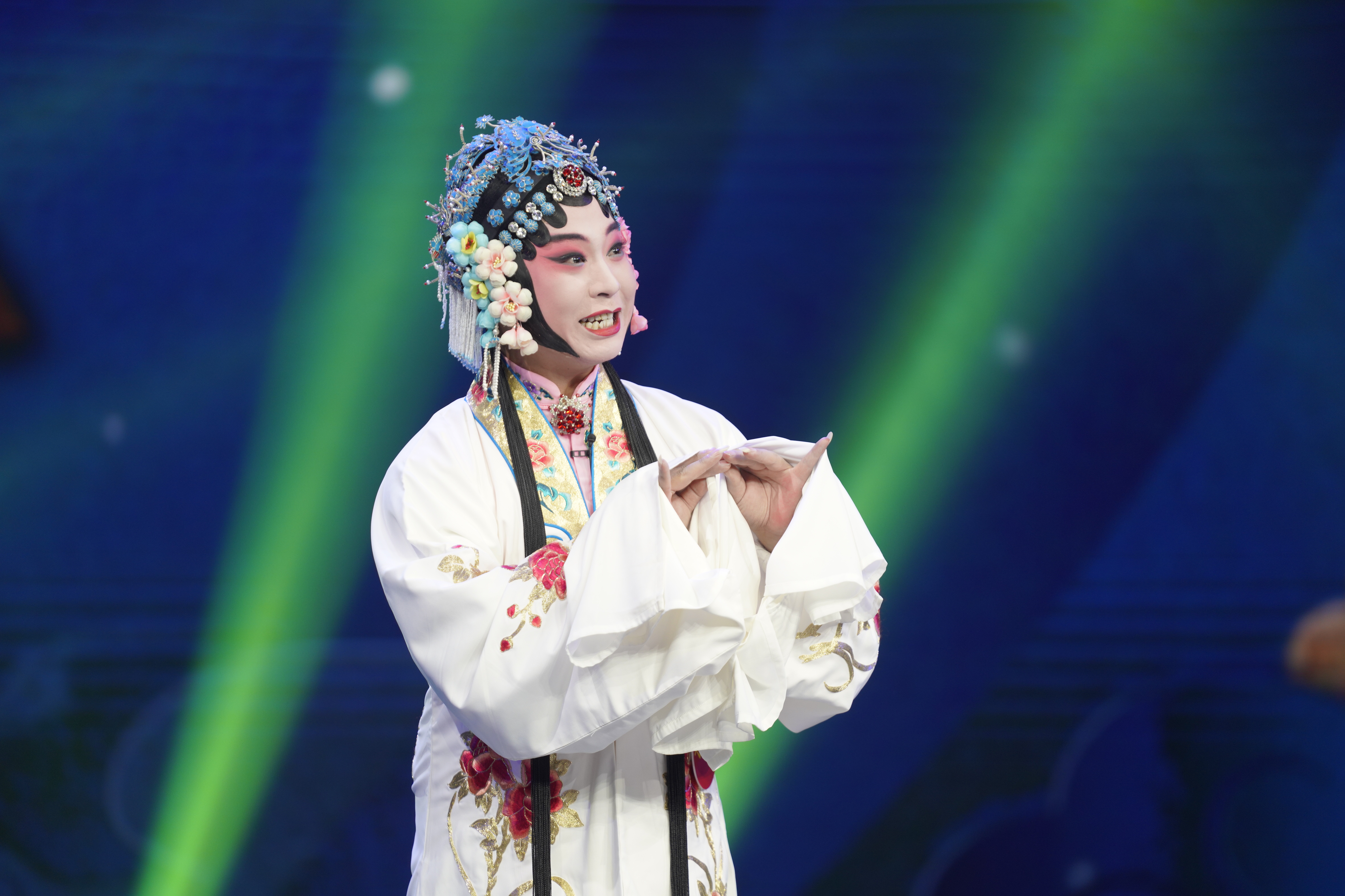 队长pk燃炸全场今晚1930梨园春成人复赛第五场火热来袭