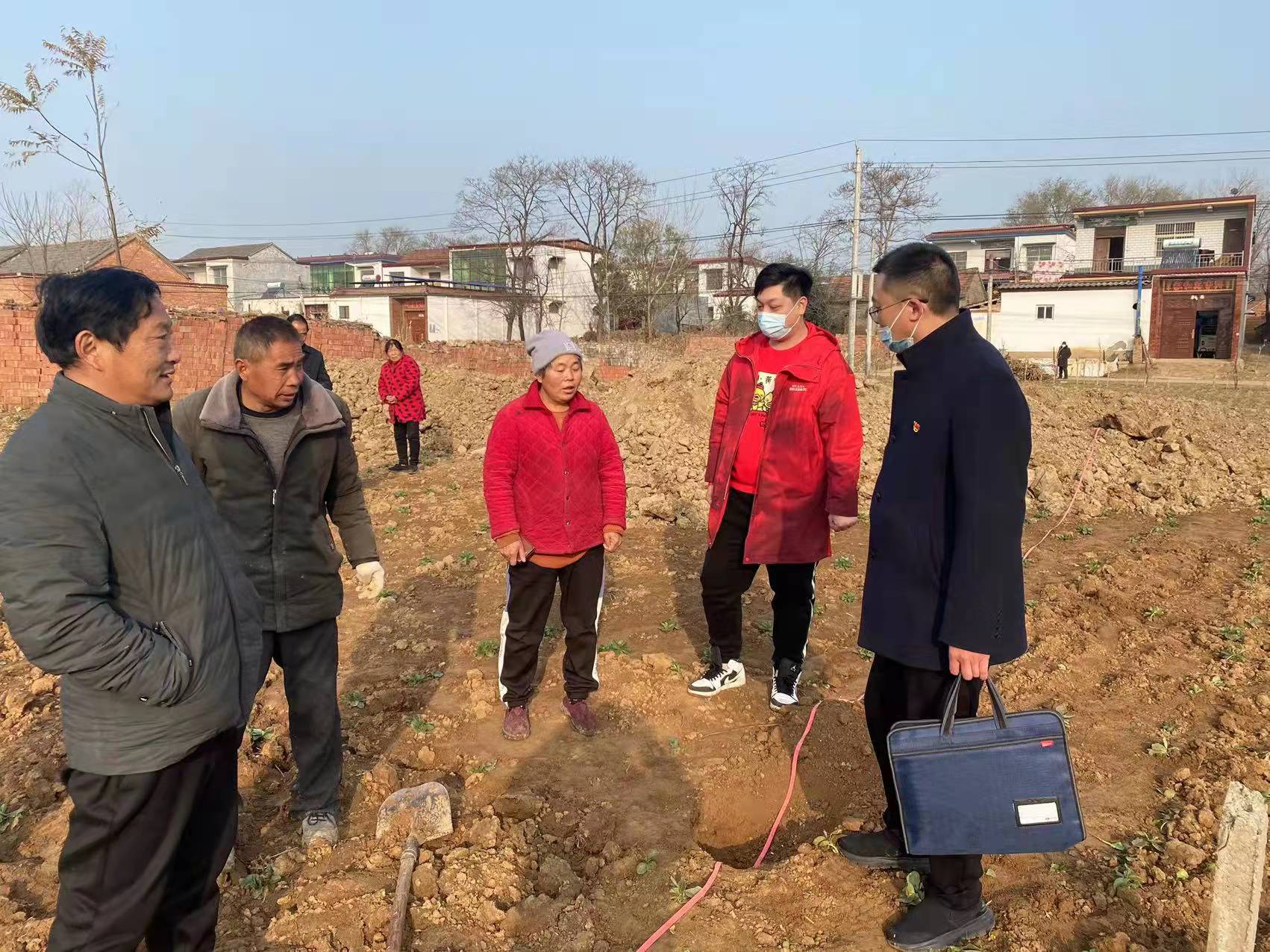 西华县委第二巡察组来到叶埠口乡枣岗村第二次入户走访时,该村四组