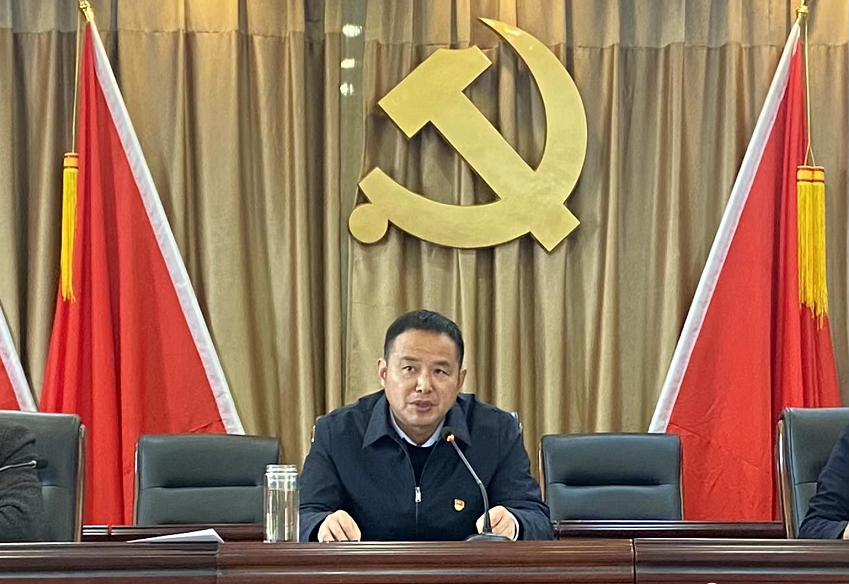 接下来,王彦伟围绕人居环境集中整治工作谈了两点内容,即态度要明确