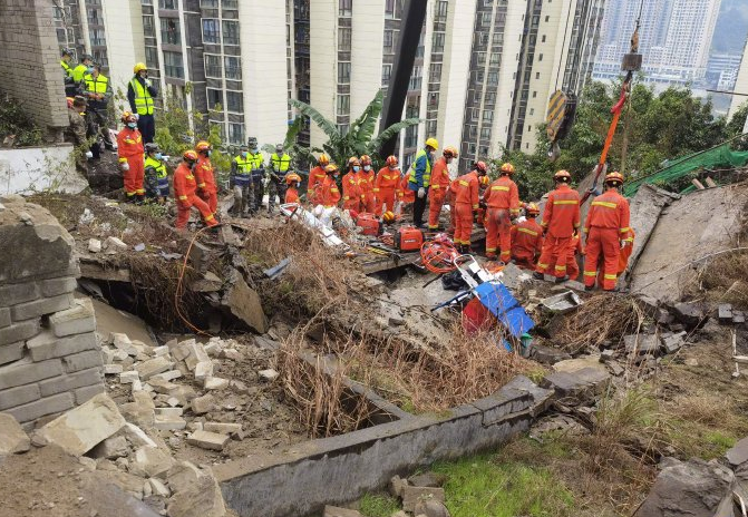 重庆市武隆区一单位食堂发生坍塌 多人被困