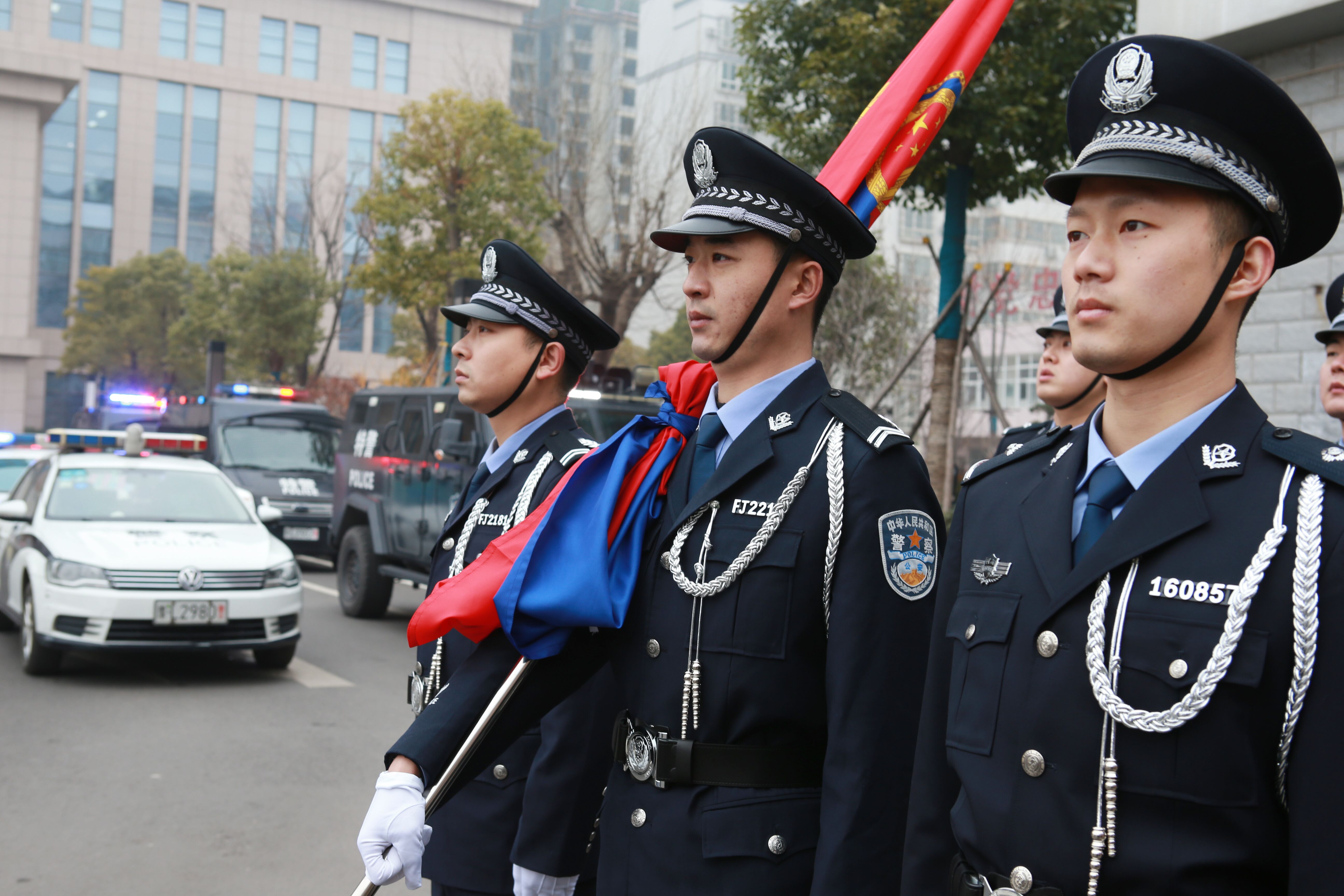 重温誓词高唱警歌漯河公安庆祝第二个中国人民警察节
