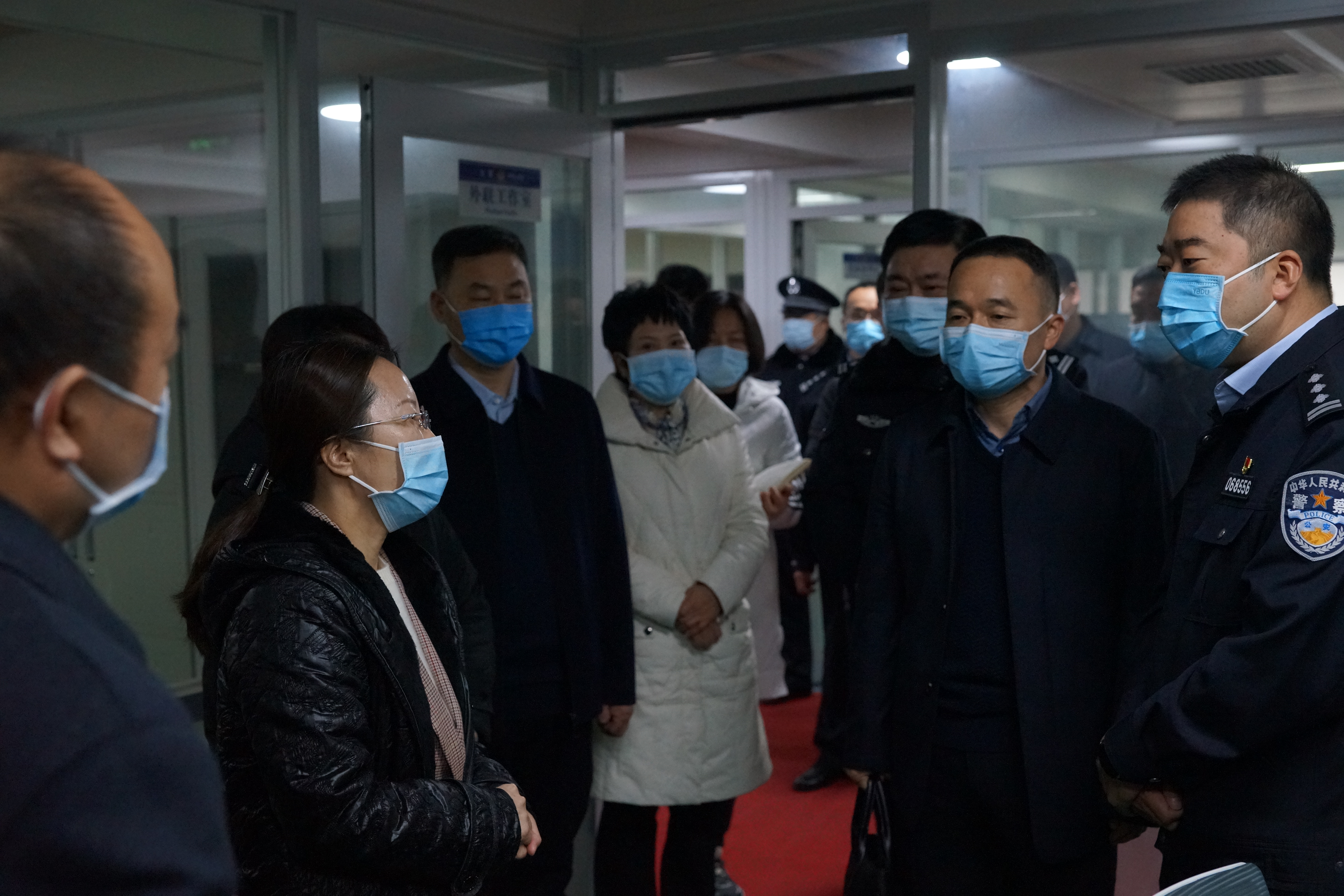 项城市委书记赵丹到项城市公安局看望慰问民警辅警
