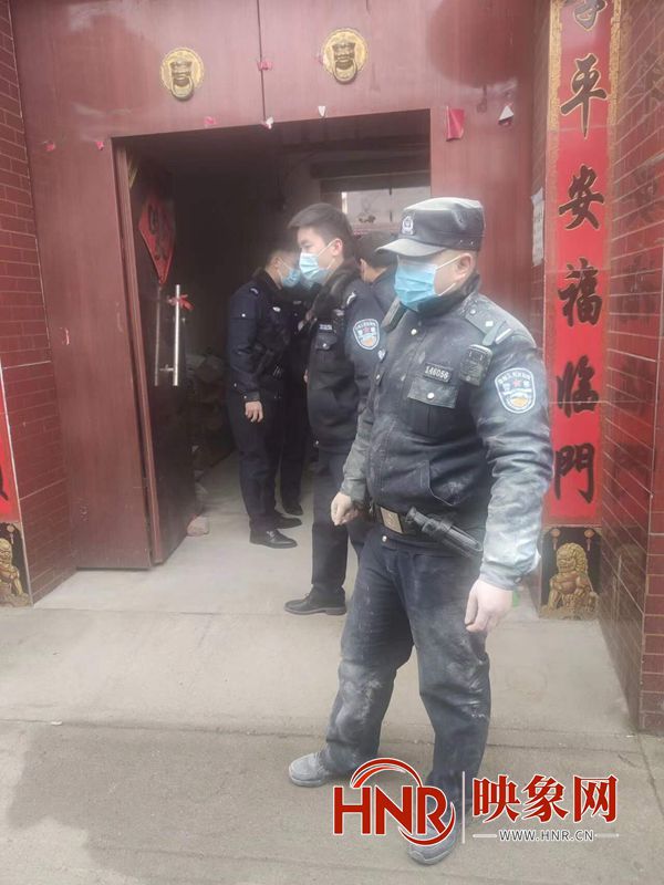 火灾无情人有情 濮阳开发区濮上民警救火暖民心
