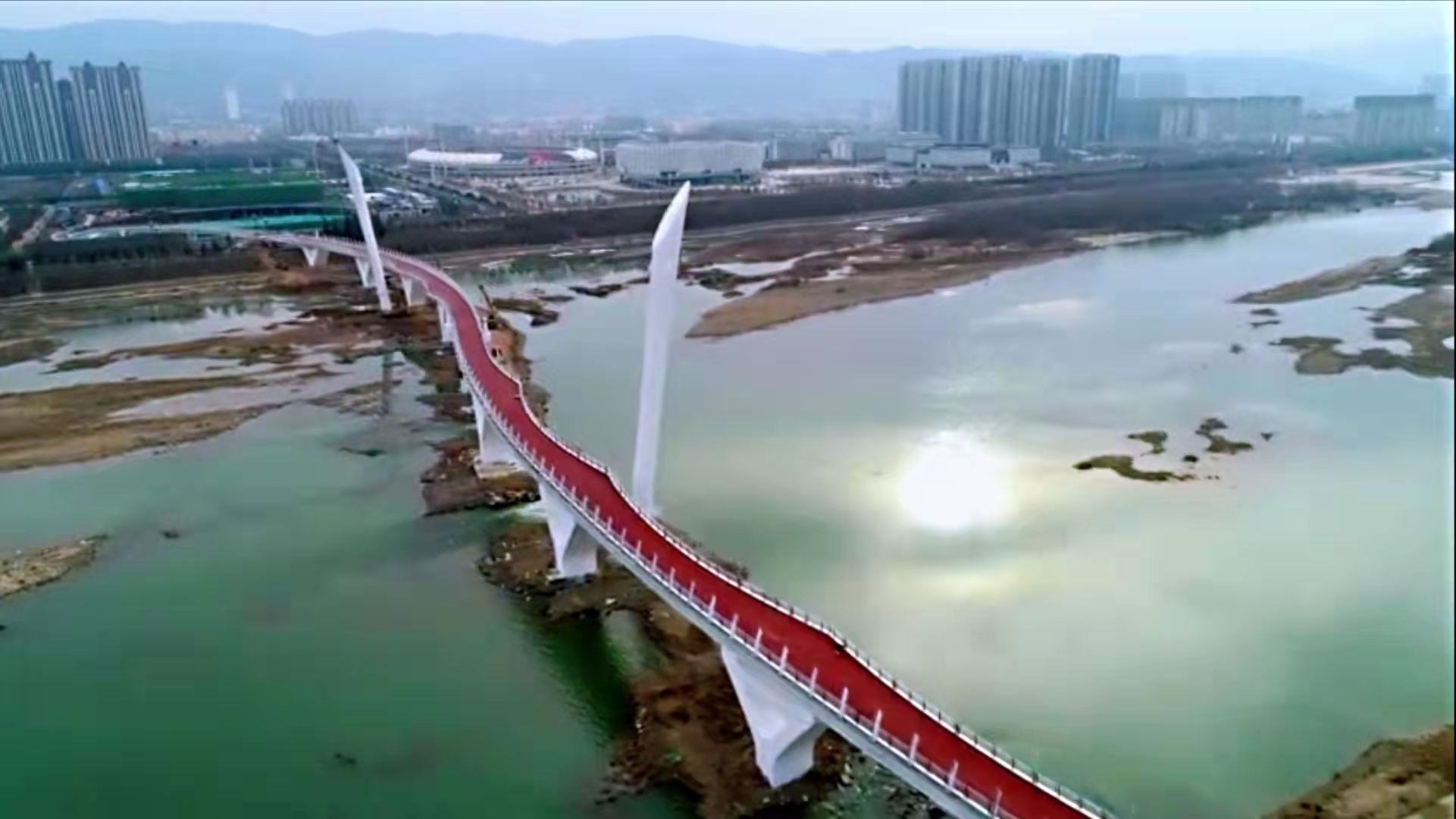 1月30日,步云桥正式通行,宜阳再添一座跨洛河大桥,因其优美造型,绚丽