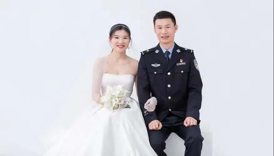 平安守护点赞95后警察夫妻携手战疫
