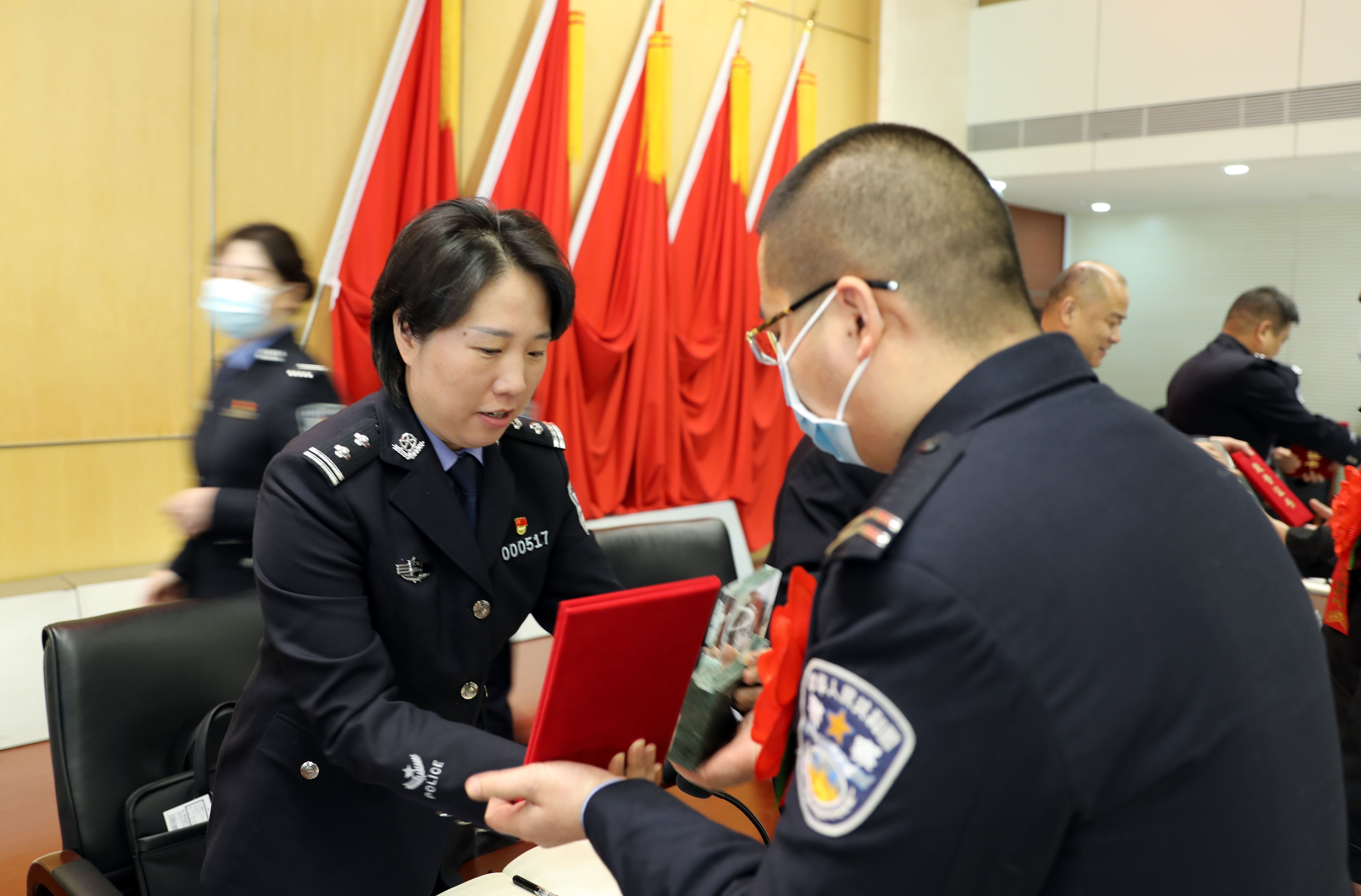 就如何做好2022年的各项工作,张予西局长强调,要深刻认识大战大考之年