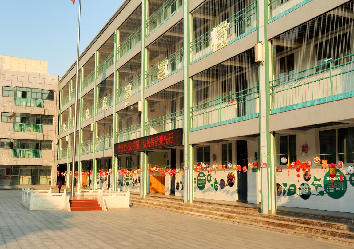 2022年2月23日上午,郑州市金水区新柳路小学开展了"传统文化进校园