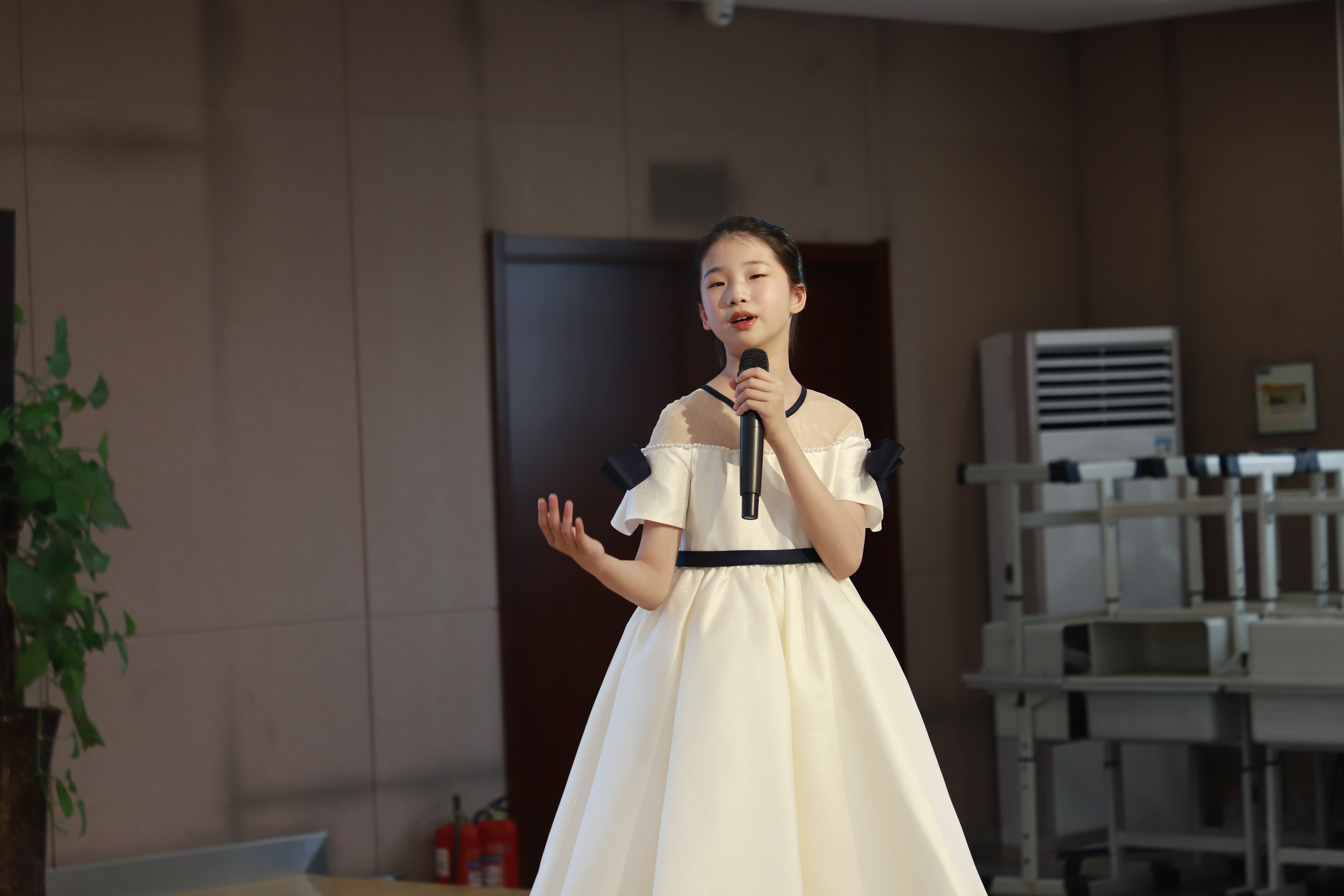 河南广播电视台华胥之音朗诵少年团之诗意中国首映暨颁奖典礼隆重举行