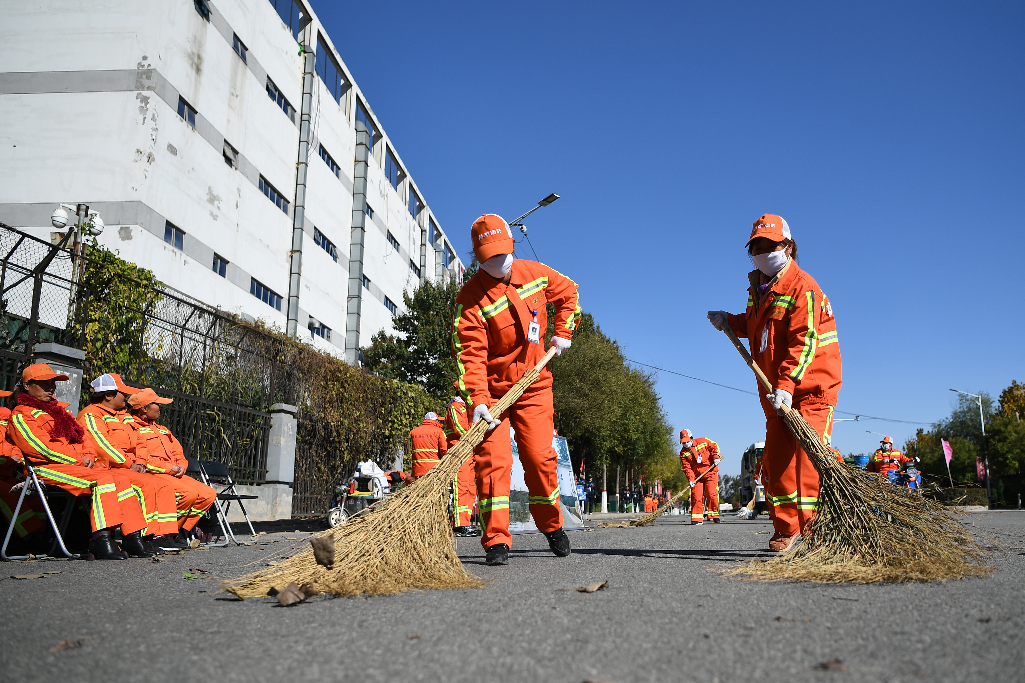 安阳县城管局精准施策破难题环境卫生明显改善