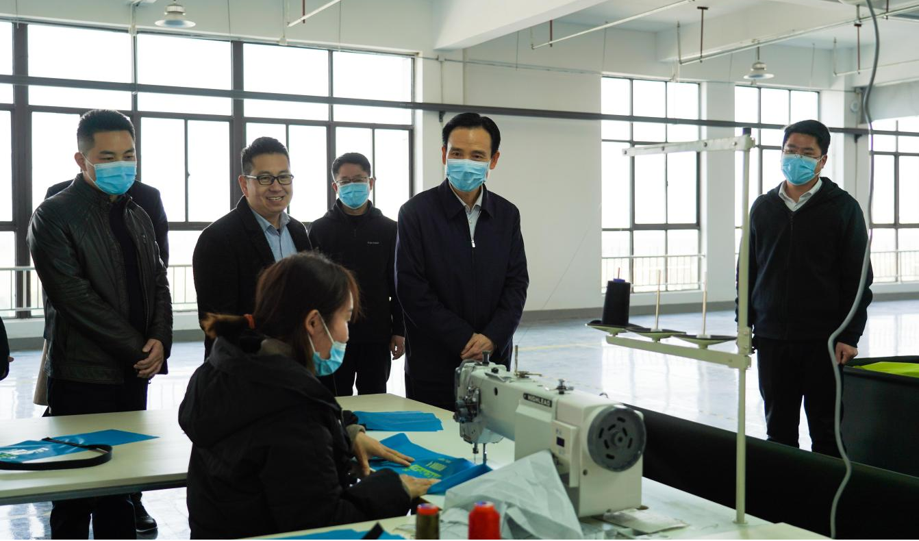 息县县委书记汪明君到县产业集聚区调研指导万人助万企和复工复产工作