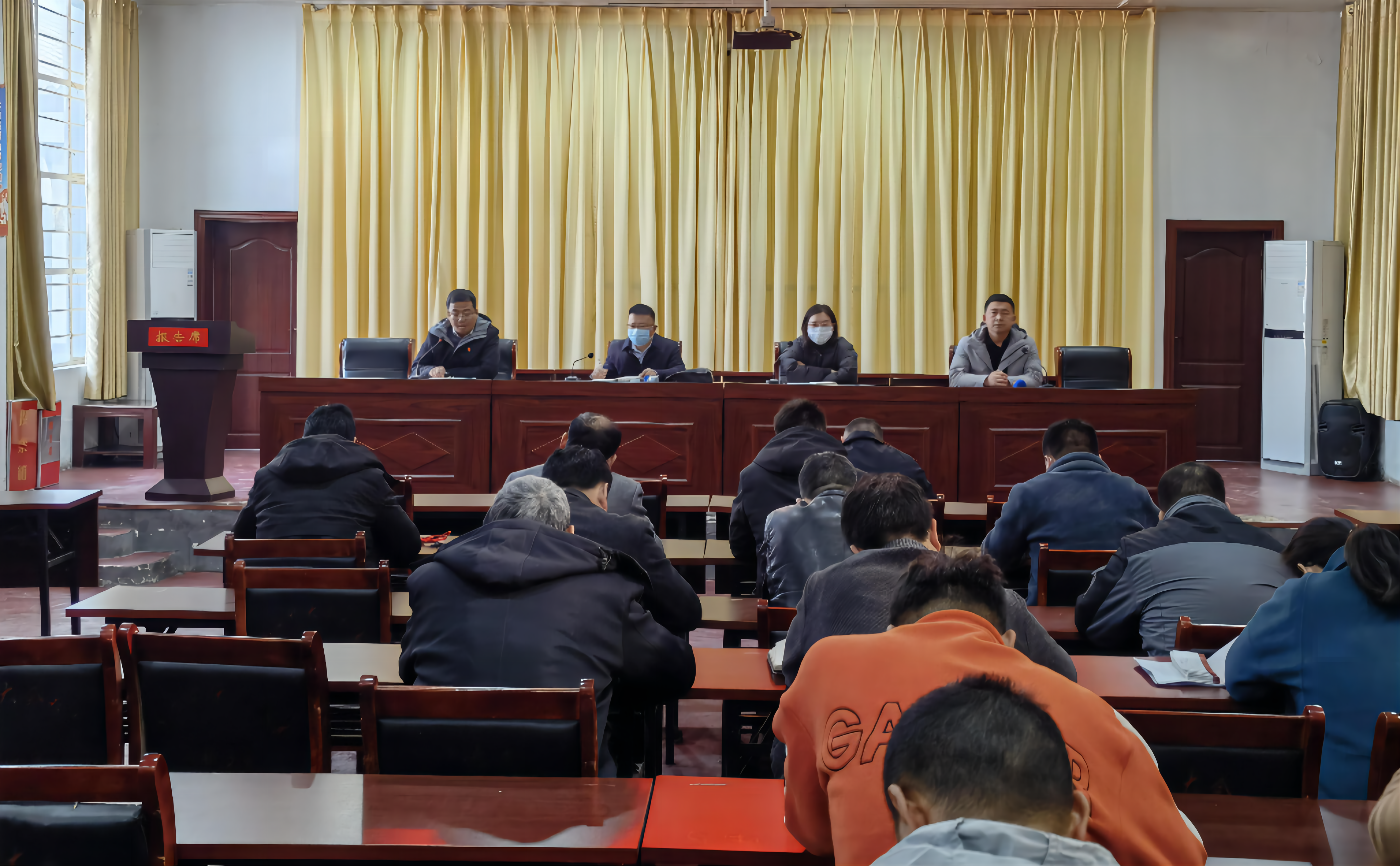 淇县西岗镇“三结合”开展“扫黄打非”工作