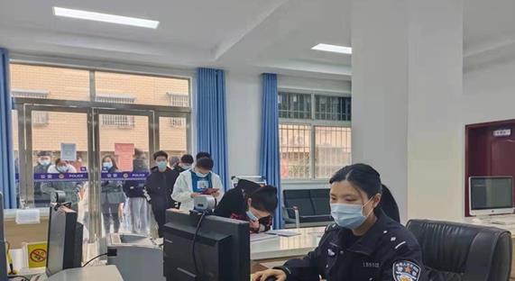 信阳公安开通24小时绿色服务通道