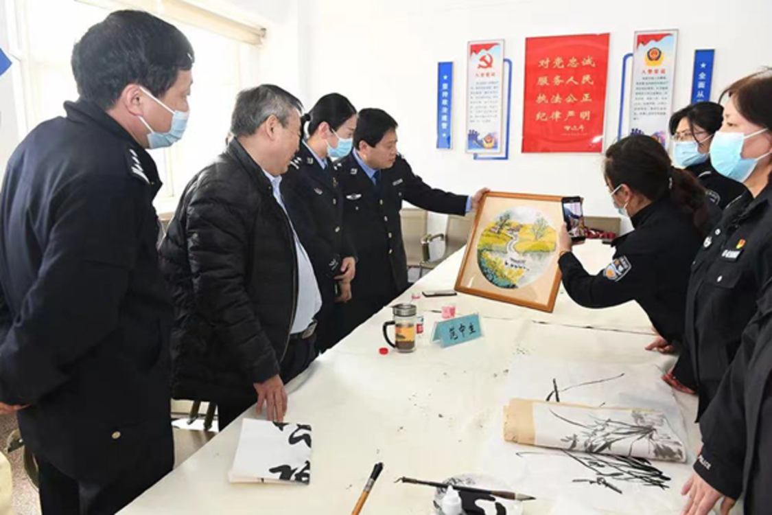 濮阳市公安局举办“致敬·2022清明祭英烈”书画主题笔会