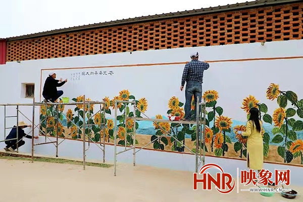 潢川：彩绘文化墙 为乡村振兴聚力“添彩”