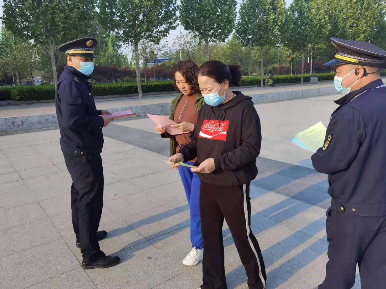 安阳市龙安区城管执法局扎实开展规范养犬黎明黄昏专项整治动