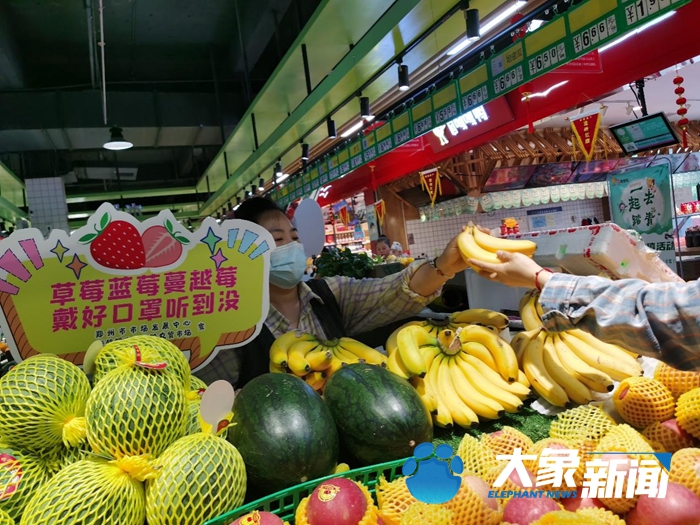 郑州农贸市场现土味防疫口号 市民：很接地气儿