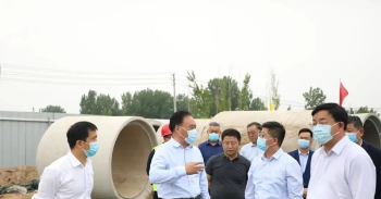 卢捍卫调研开封重点项目企业建设情况