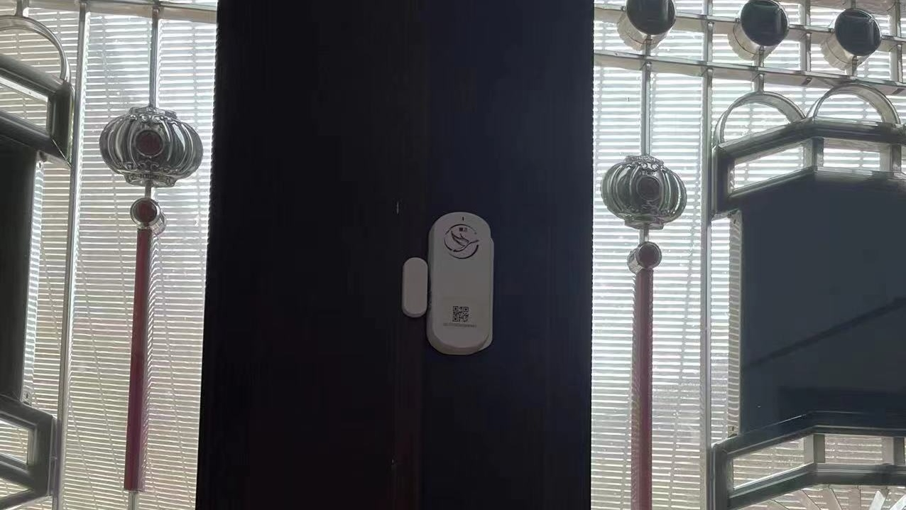 4月底前,内黄县二安镇所有居家隔离人员全部安装门磁报警器,为了确保