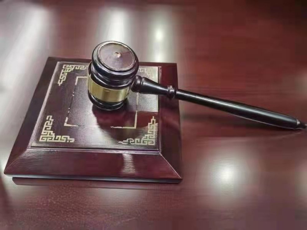 鹤壁女子微信群设“赌场”被判刑