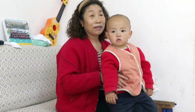 范县双警夫妻：把“警察蓝”穿成一辈子“情侣装”