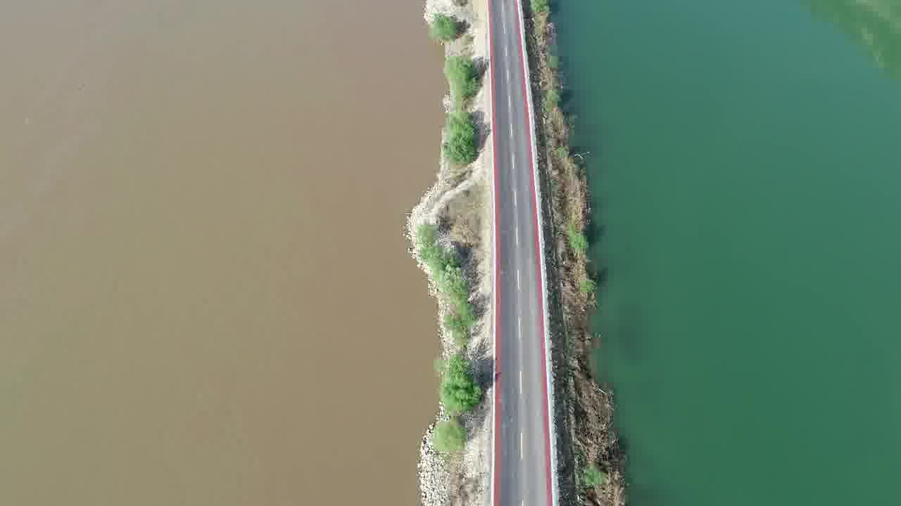 灵宝沿黄公路景色壮美